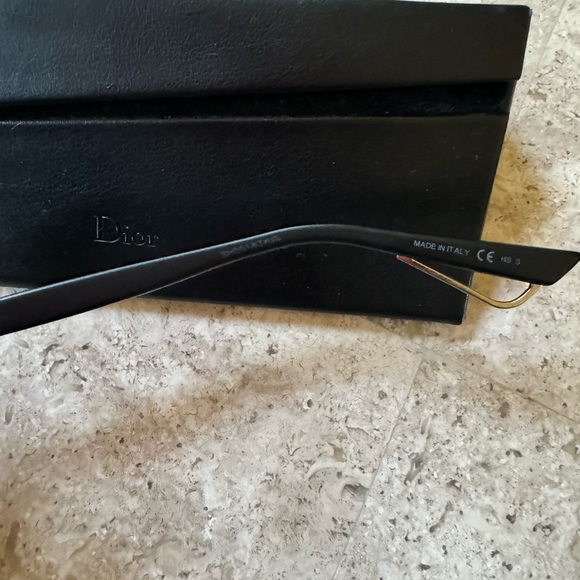 Authentic Dior sunglasses - Picture 2 of 2